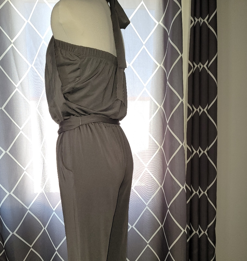 Jumpsuit - Picture 2 of 3